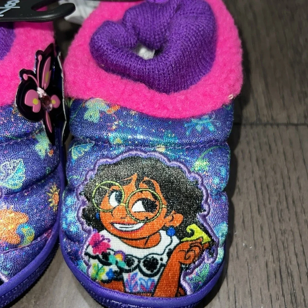 NWT encanto sparkly iridescent slippers with butterfly appliqué and center gem